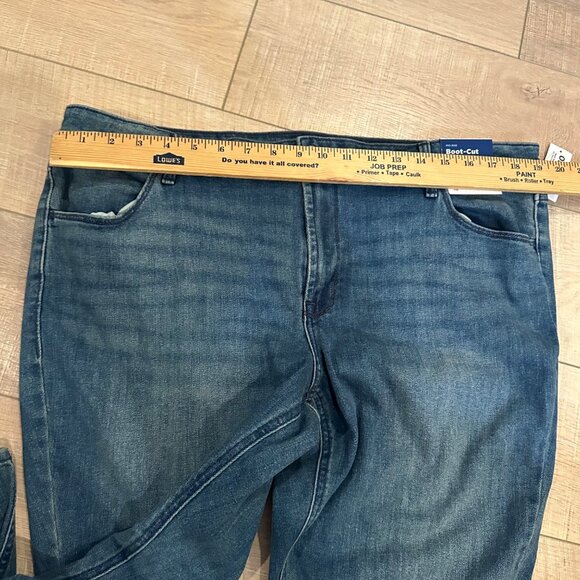 OLD NAVY WOMENS MID RISE BOOTCUT JEANSE SIZE 18 NEW - Picture 4 of 11